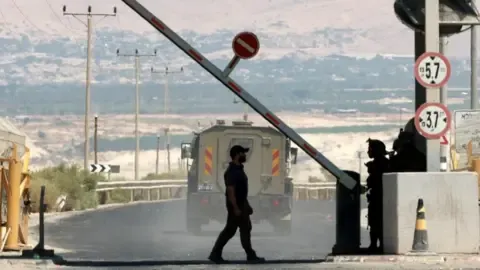 A Pair of Victims Killed in Attack Near West Bank-Jordan Border Crossing, IDF States