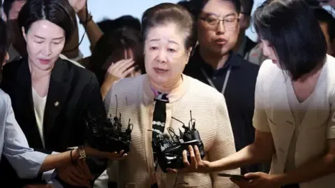 High-profile Religious Leader Rejects Gift-giving Claims Against Former South Korean President's Wife