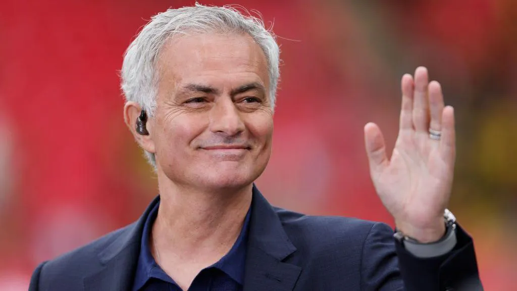 Which person would say not to Benfica? - Mourinho arrives for talks