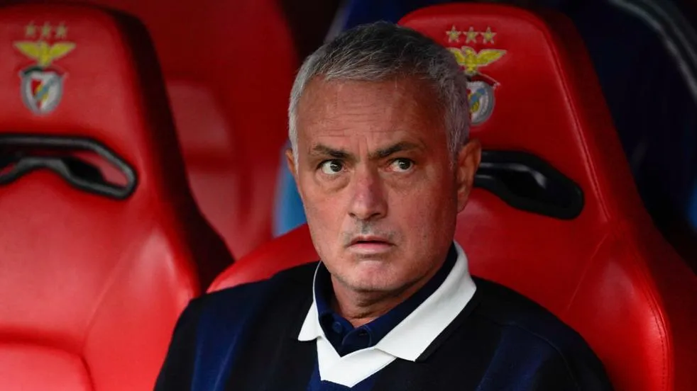Mourinho Named Manager of SL Benfica