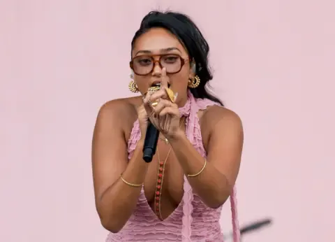 Joy Crookes Embracing Flawless Standards – Her Art Grows Stronger for It